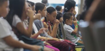 Celebração em homenagem à Nossa Senhora Aparecida na Catedral Cristo Rei