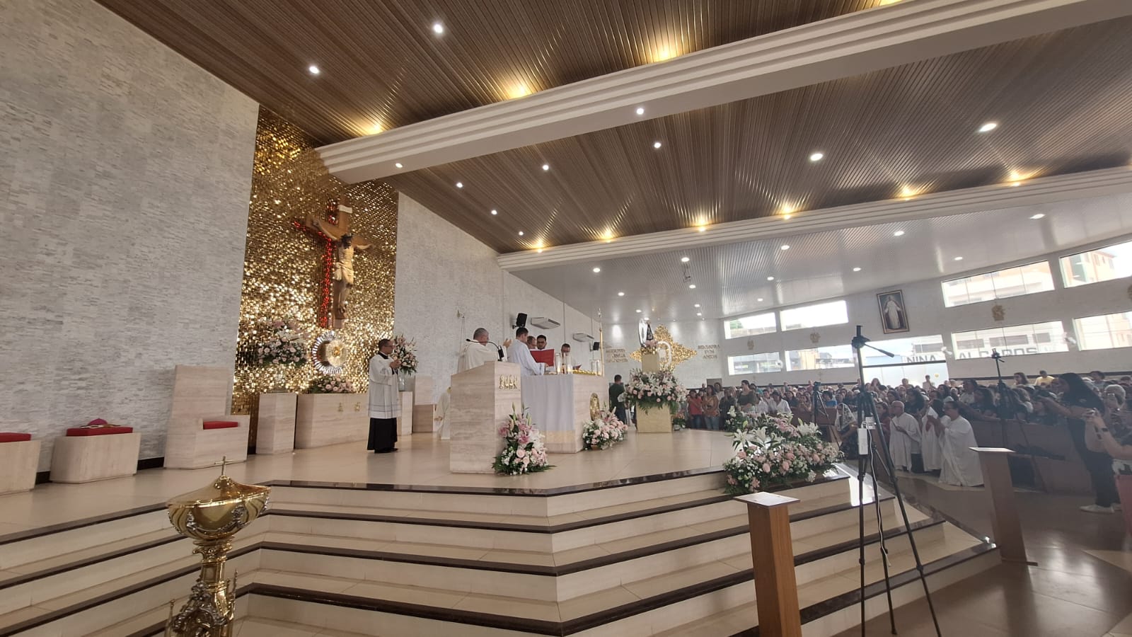 40º Missa da Padroeira do Brasil reúne fiéis no Santuário Arquidiocesano N. S. Aparecida