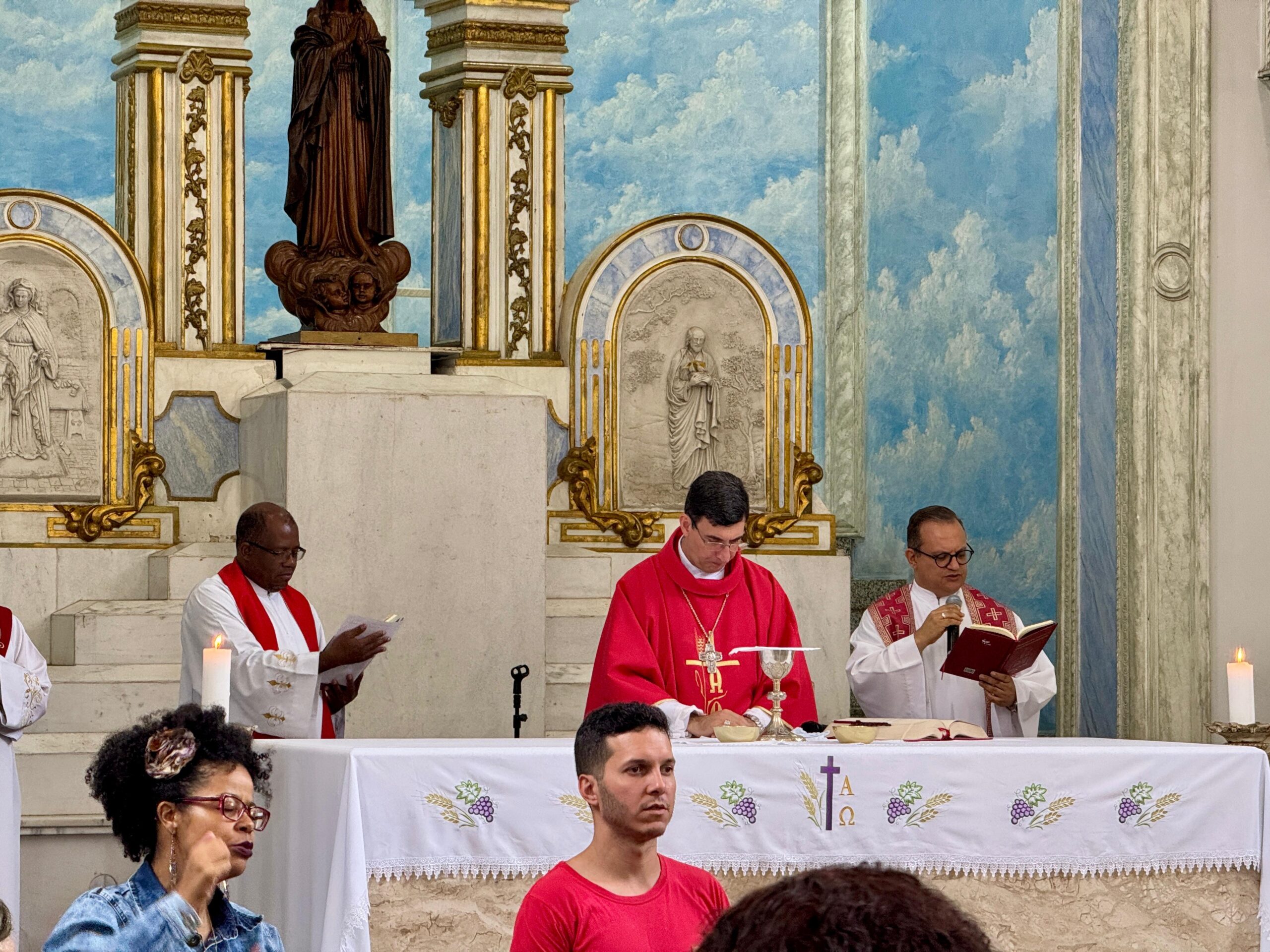 Galeria de Imagens: Vicariato Episcopal para Ação Social, Política e Ambiental celebra 20 anos de dedicação aos mais pobres