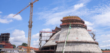 Nova concretagem no Pórtico Norte da Catedral Cristo Rei – quinta-feira, dia 23