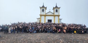 Santuário da Padroeira de Minas recebe 350 casais em peregrinação no Ano Jubilar da Esperança