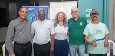 Iniciativa promove trabalho para população de rua e ajuda a preservar o planeta