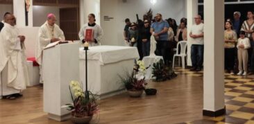 Dom Walmor abençoa a Capela Nossa Senhora das Graças, em Brumadinho