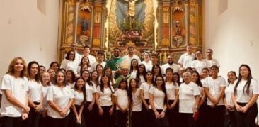 Dom Joel Maria institui 40 novos Ministros da Palavra no Santuário Senhor Bom Jesus do Bonfim