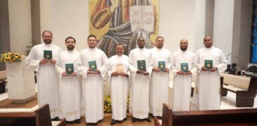 Seminaristas são instituídos para o Ministério do Leitor