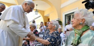 “Eu nunca te esquecerei” é o tema escolhido para o 6º Dia Mundial dos Avós e dos Idosos