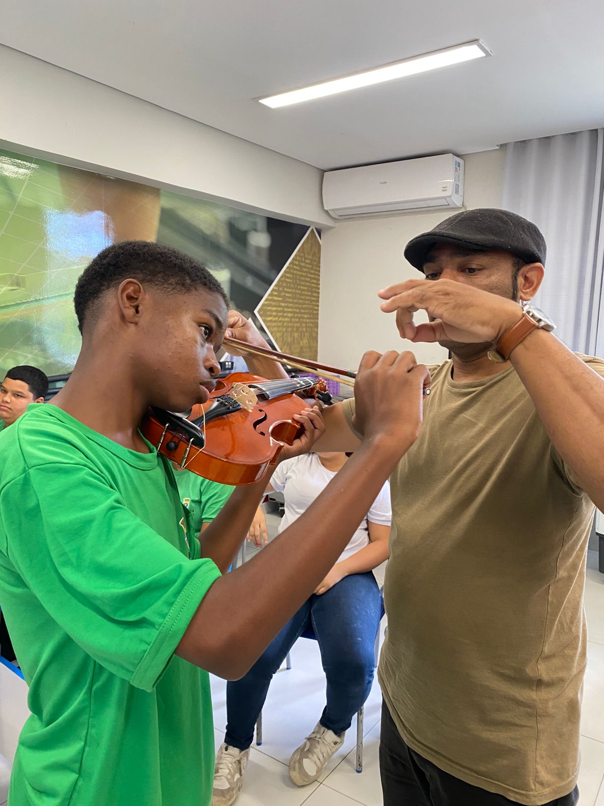 Dom que transforma: jovens encontram na música novos caminhos