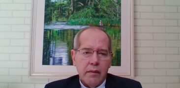 Dom Walmor ministra palestra a convite do Seminário Arquidiocesano Santo Antônio, de Juiz de Fora