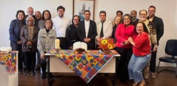 Dom Edmar conduz reunião do Conselho Pastoral da Rensb
