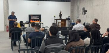Treinamento para brigada de incêndio na Catedral Cristo Rei