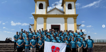 Mês das Vocações: Casa da Mãe Piedade acolhe peregrinação dos Seminaristas do Sacej