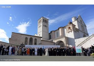 Líderes religiosos unidos pela paz em Assis.